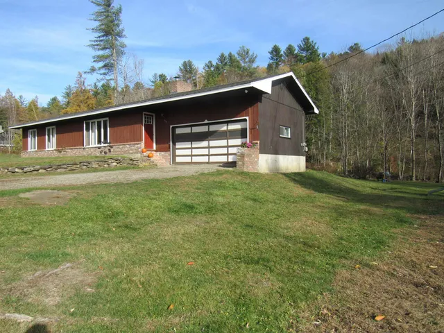 $299,000 | 812 Brown Farm Road, Lyndon, VT 05851