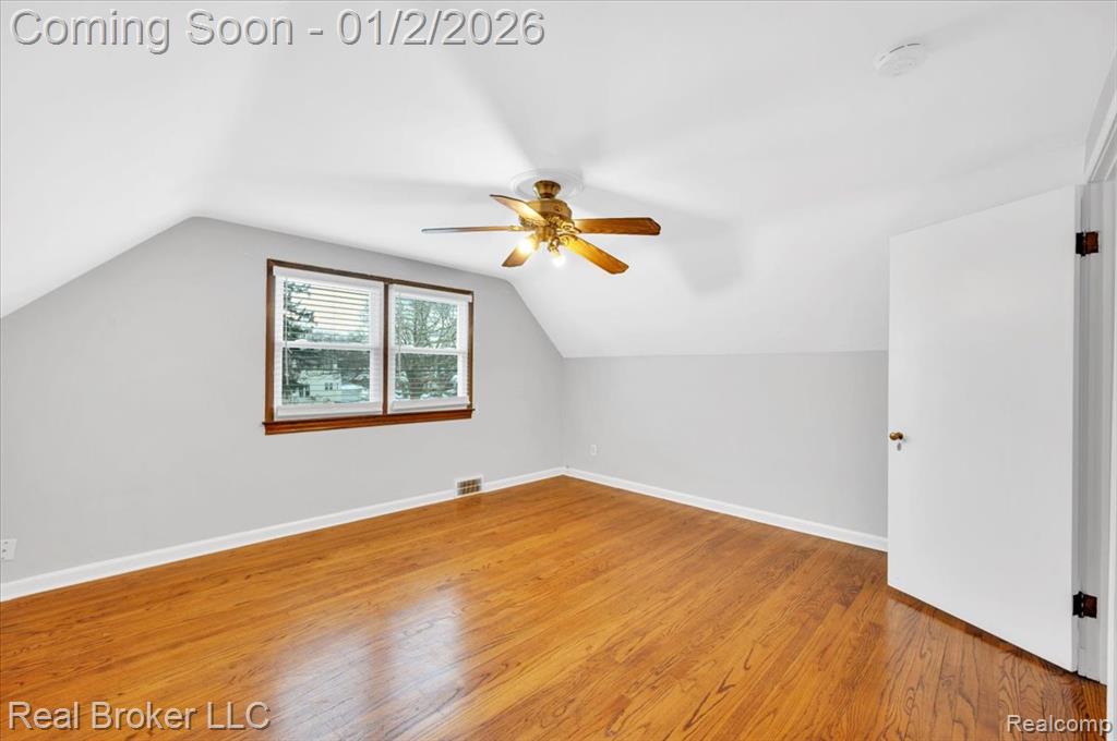 1634 Crooks Road Royal Oak, MI 48067 - Photo 21 of 26