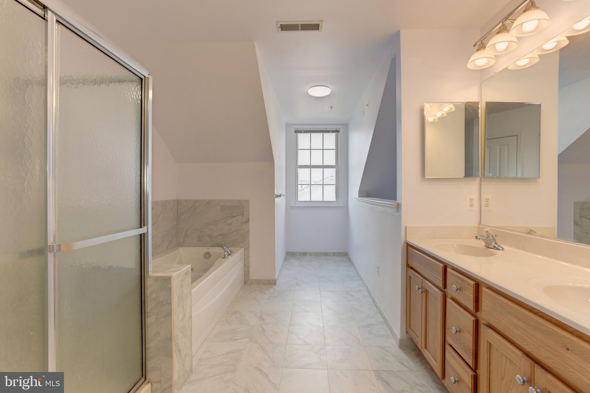 837 Ramsay Street Baltimore, MD 21230 - Photo 30 of 48 4th floor Master Bath