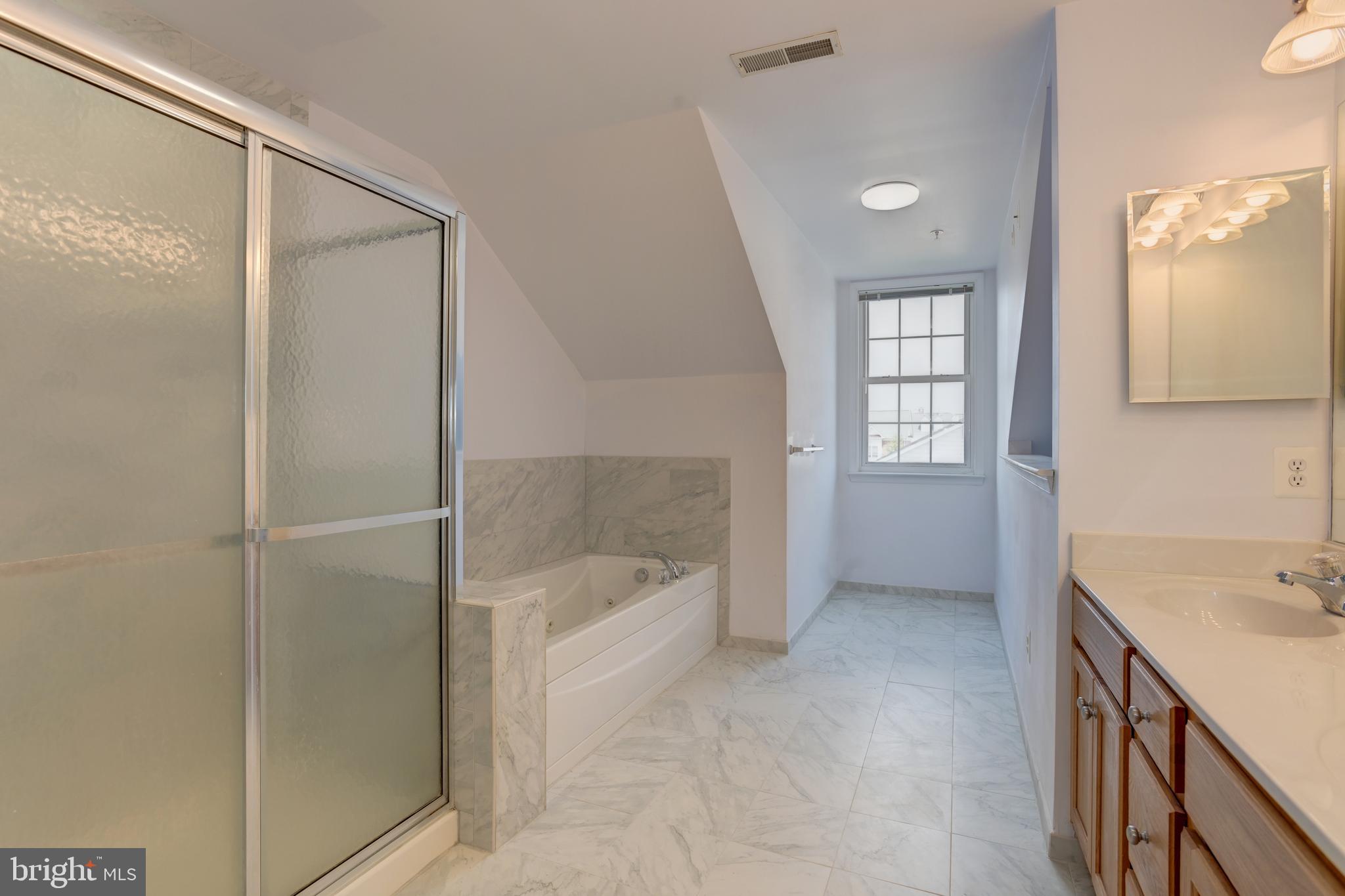 837 Ramsay Street Baltimore, MD 21230 - Photo 31 of 48 master bath