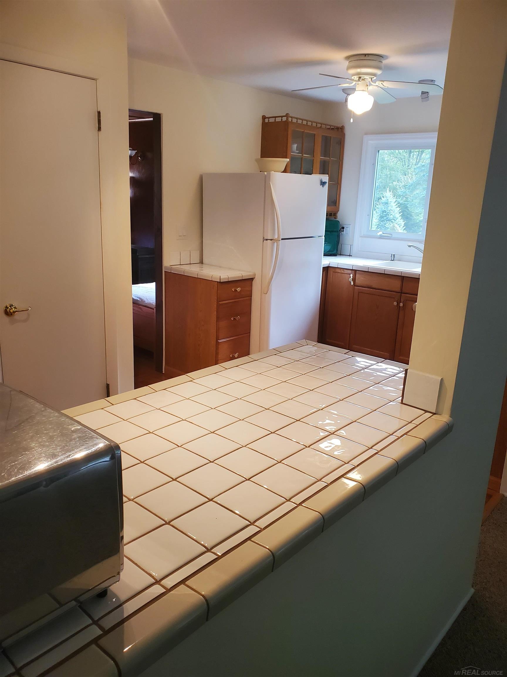 7336 Shoreward Road Lexington, MI 48450 - Photo 15 of 24 50122126-14.JPG