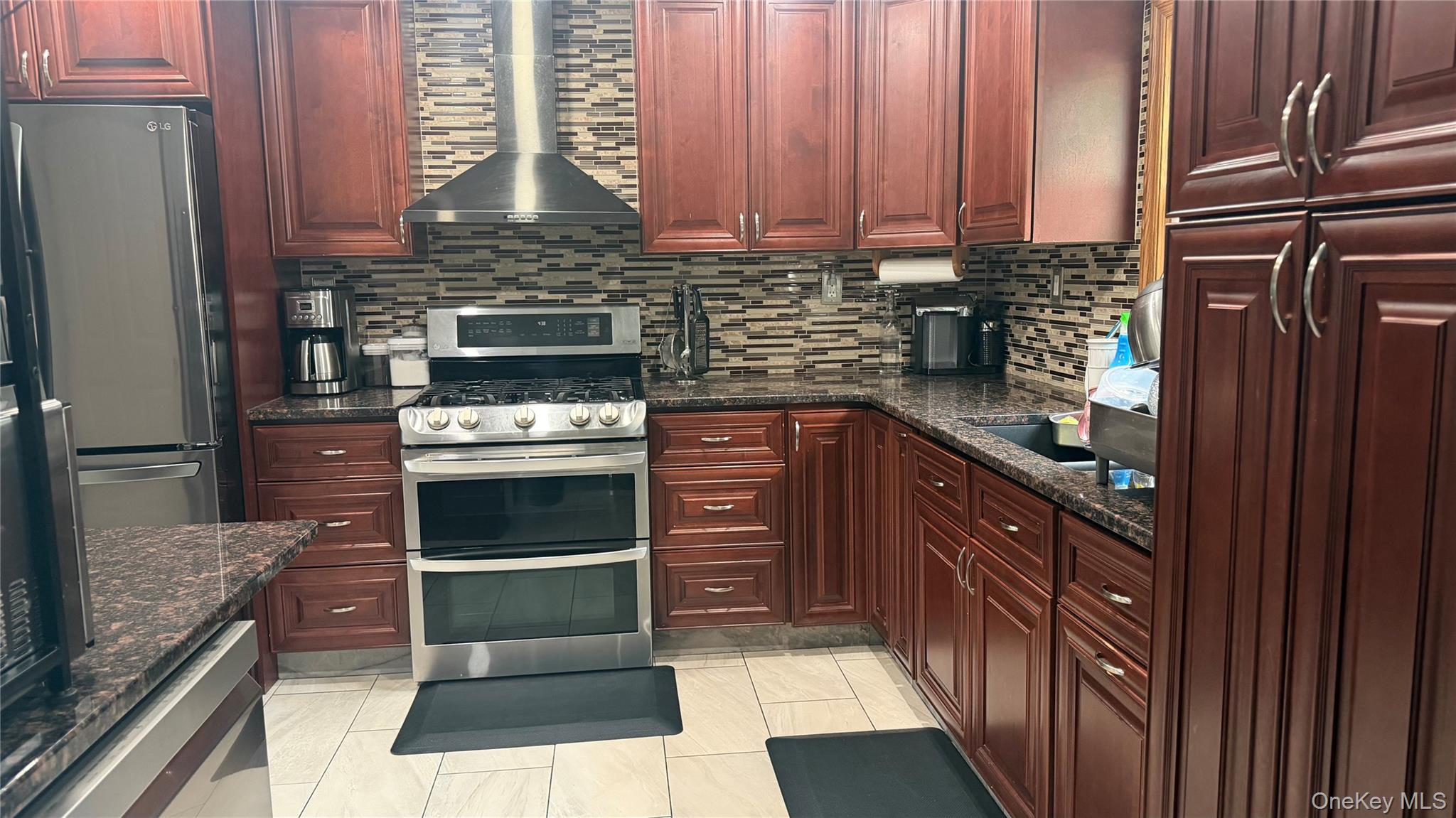 17 De Garmo Road Poughkeepsie, NY 12603 - Photo 11 of 30