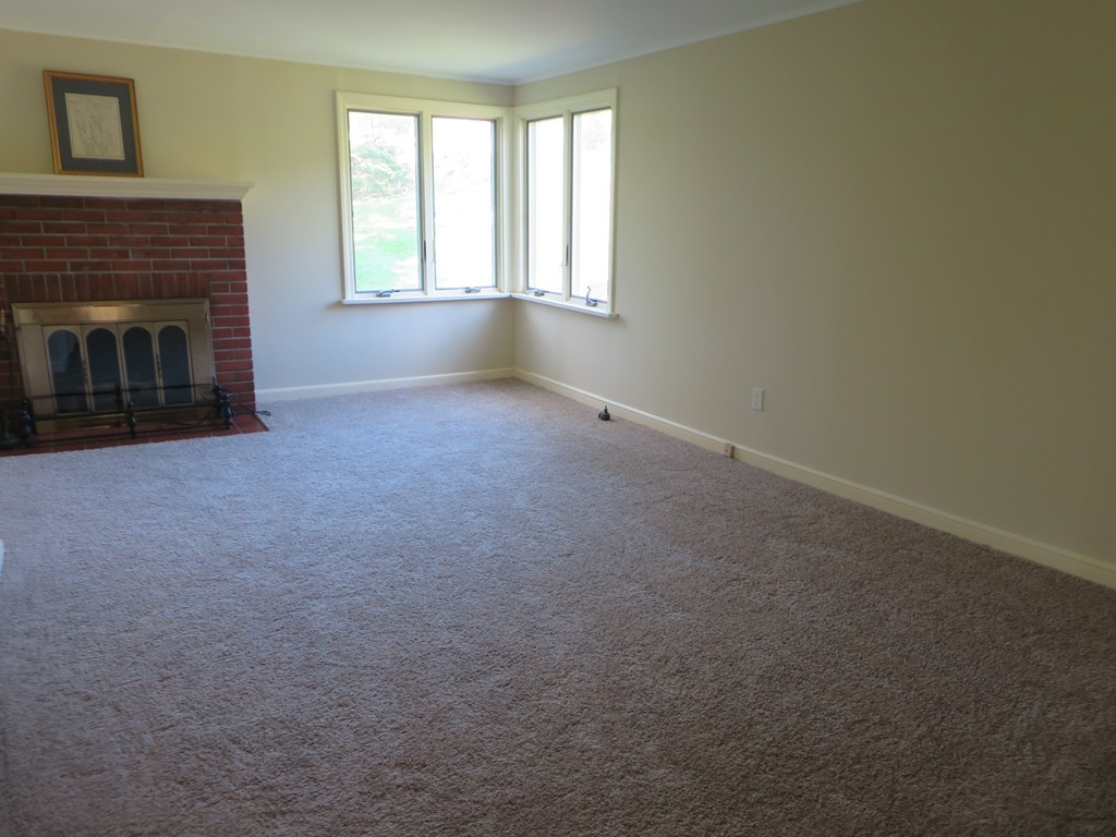 117 Stebbins Road Monson, MA 01057 - Photo 13 of 27 an empty room with windows