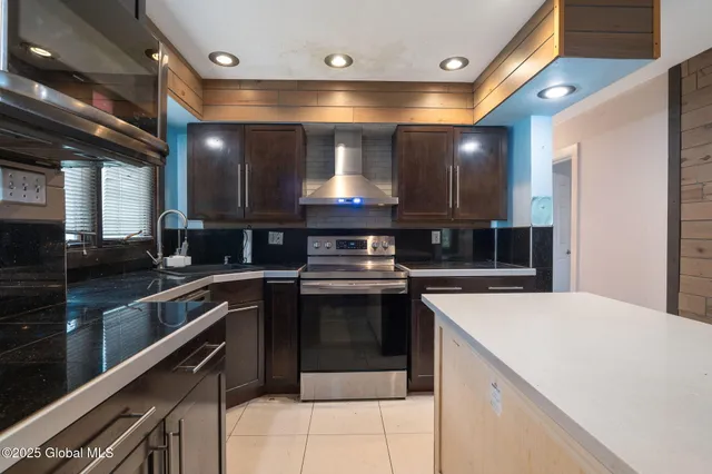 $275,000 | 1420 Western Avenue, Guilderland, NY 12203