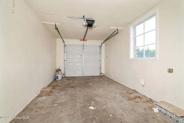 $275,000 | 1420 Western Avenue, Guilderland, NY 12203