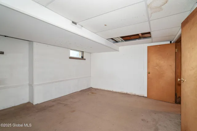 $275,000 | 1420 Western Avenue, Guilderland, NY 12203