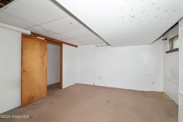 $275,000 | 1420 Western Avenue, Guilderland, NY 12203