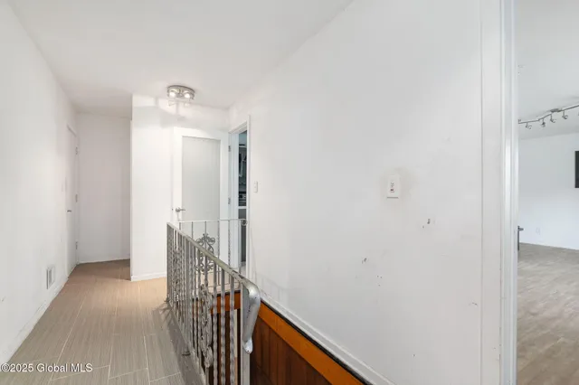 $275,000 | 1420 Western Avenue, Guilderland, NY 12203