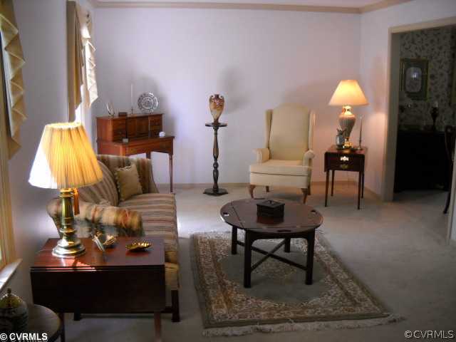100 Midfield Road Richmond, VA 23236 - Photo 3 of 10 Living Room