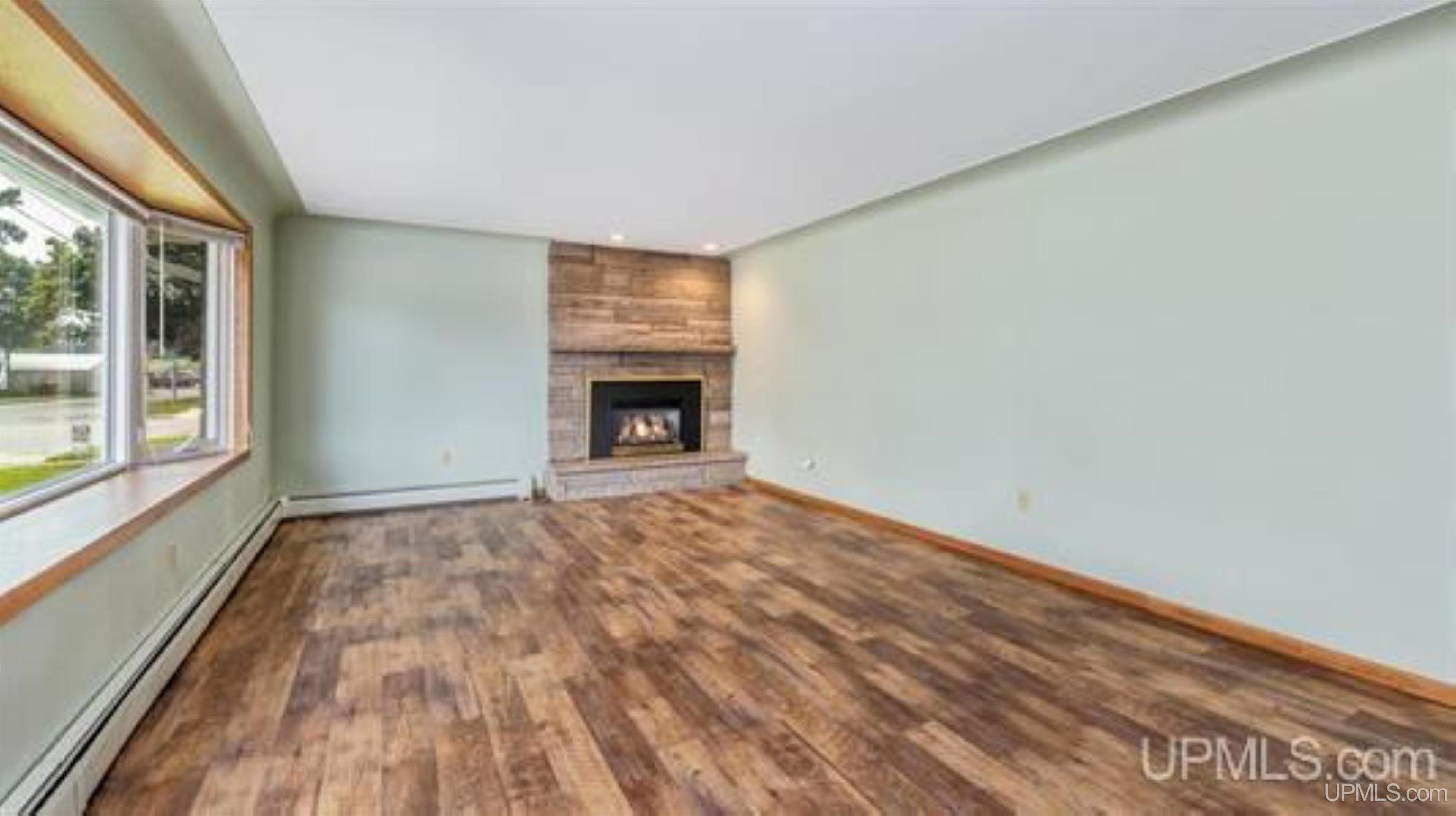 1020 South 18th Street Escanaba, MI 49829 - Photo 19 of 38