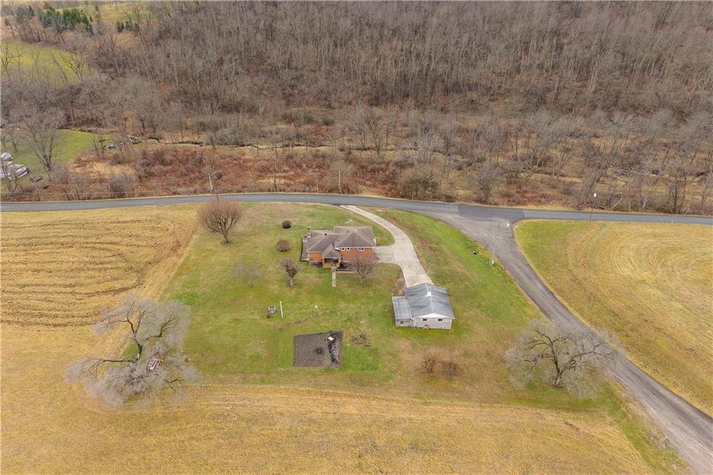 36 Swihart Road Canonsburg, PA 15317 - Photo 12 of 37 a view of a swimming pool