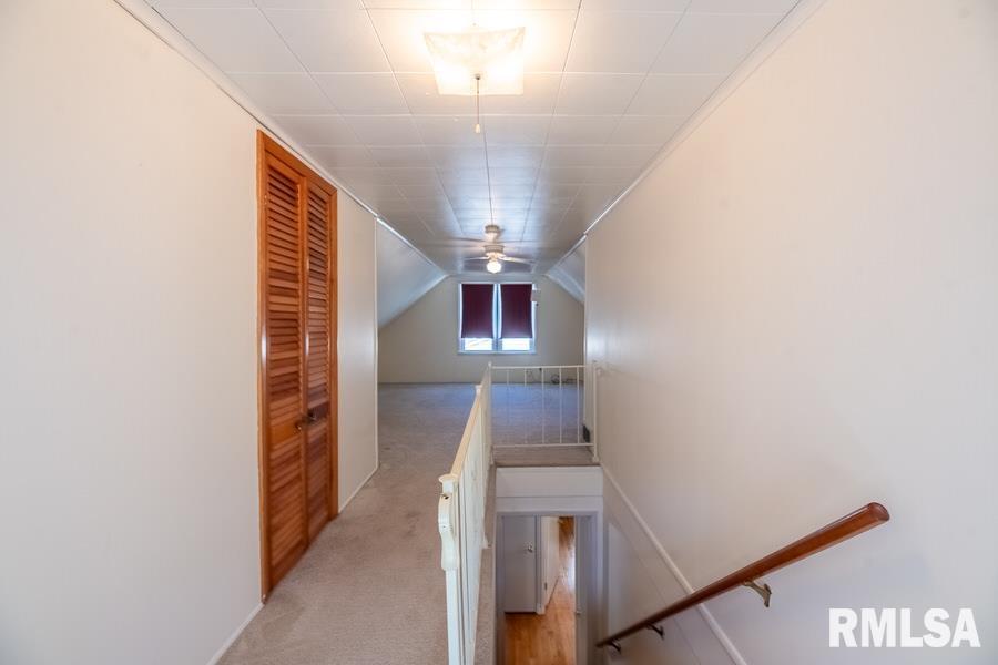 205 West Stonegate Road Peoria, IL 61614 - Photo 35 of 44 Gallery Image 35