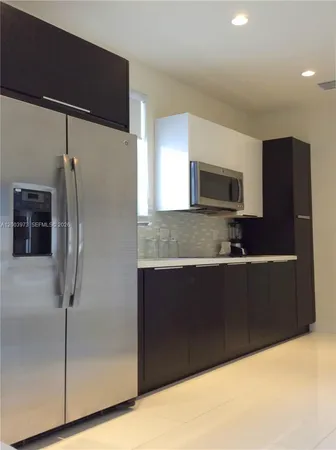 $1,950 | 6416 North W 104th Path, Unit 1, Doral, FL 33178