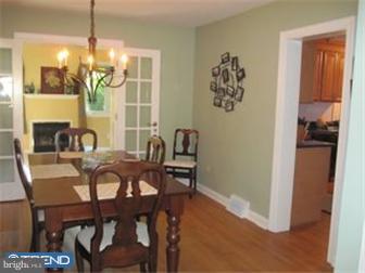 354 Rambling Way Springfield, PA 19064 - Photo 4 of 12 Dining Room
