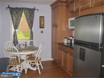 354 Rambling Way Springfield, PA 19064 - Photo 6 of 12 Kitchen