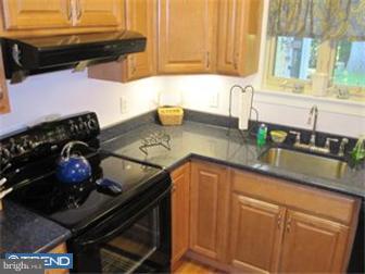 354 Rambling Way Springfield, PA 19064 - Photo 7 of 12 Kitchen