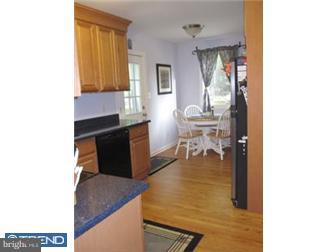 354 Rambling Way Springfield, PA 19064 - Photo 8 of 12 Kitchen