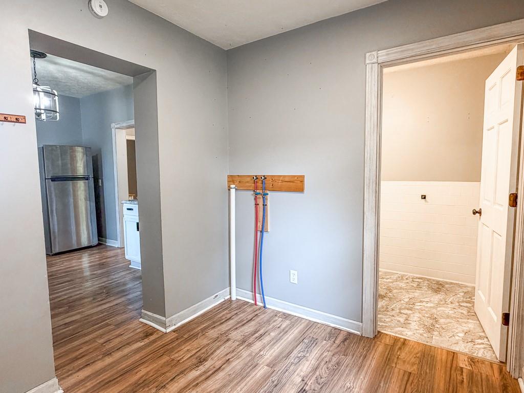 2385 River Road Hermitage, PA 16148 - Photo 20 of 46 Laundry/Mud Room off of 2-car Garage.