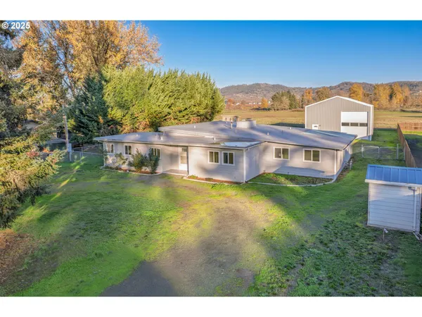 $489,000 | 255 Shady Drive, Roseburg, OR 97471