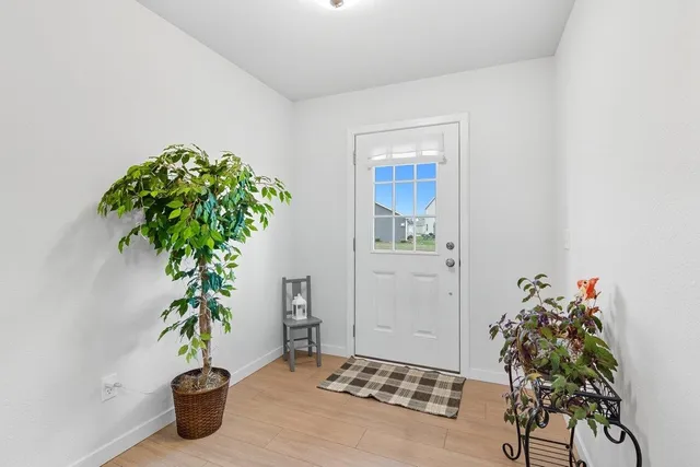 $389,900 | 102 Mary Belle Lane, Beaver Dam, WI 53916