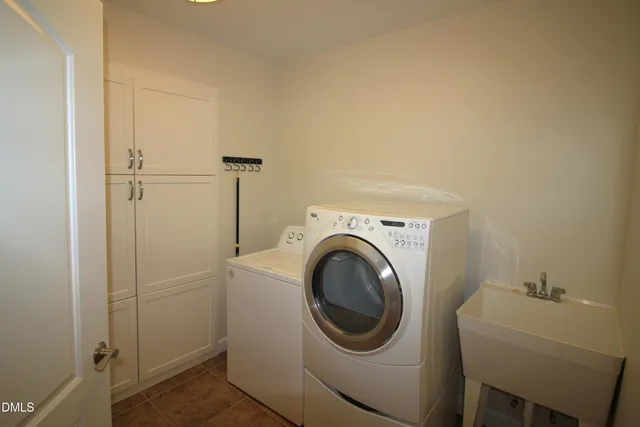 $2,100 | 222 Wilmot Drive, Raleigh, NC 27606