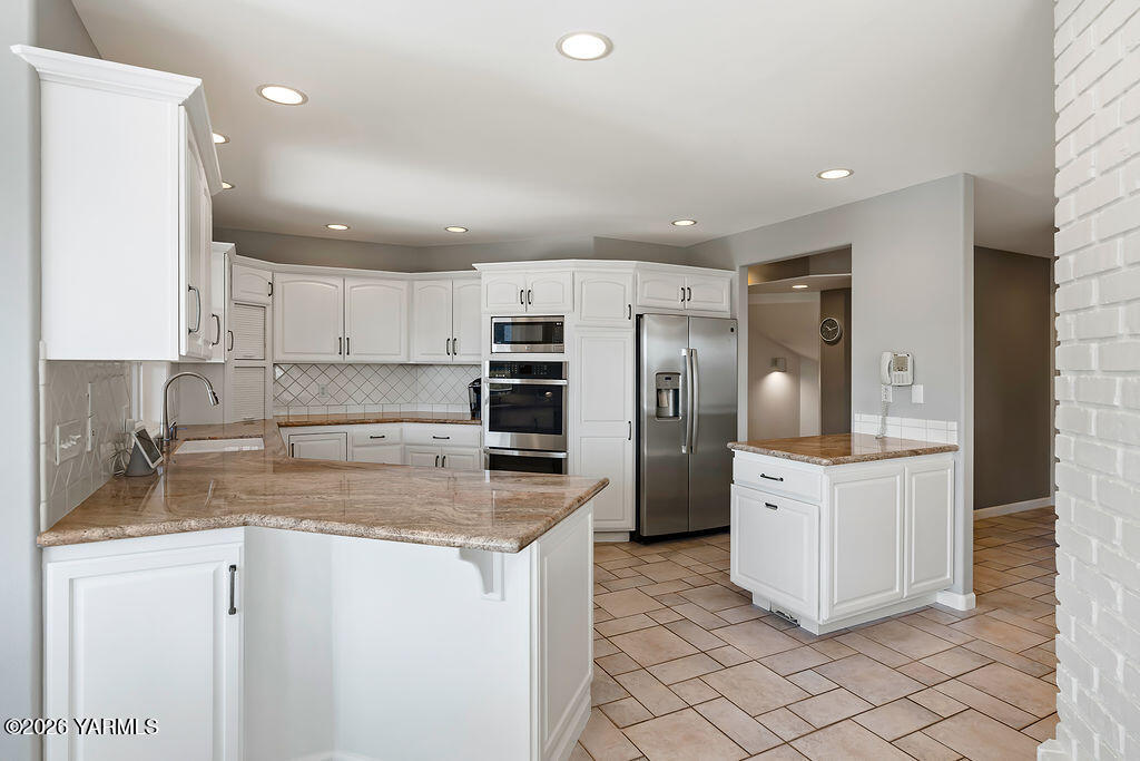 6810 Ravens Gate Way Yakima, WA 98908 - Photo 8 of 49 6810RavensGateWay-15
