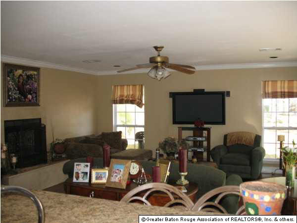 9427 Wild Valley Road Baton Rouge, LA 70810 - Photo 5 of 10