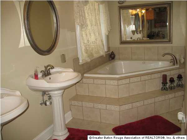 9427 Wild Valley Road Baton Rouge, LA 70810 - Photo 8 of 10