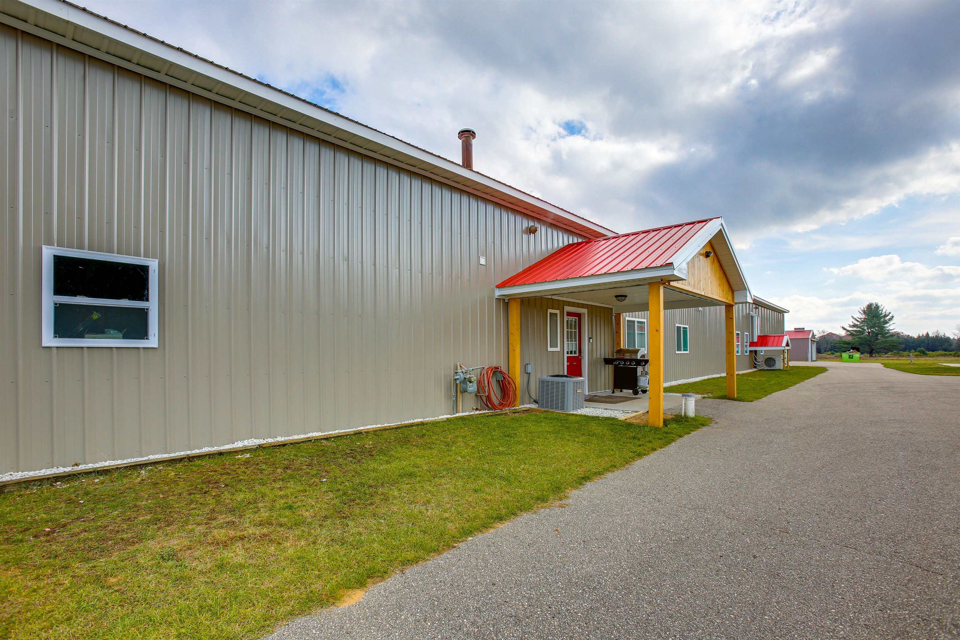 6576 34 Road Cadillac, MI 49601 - Photo 43 of 98