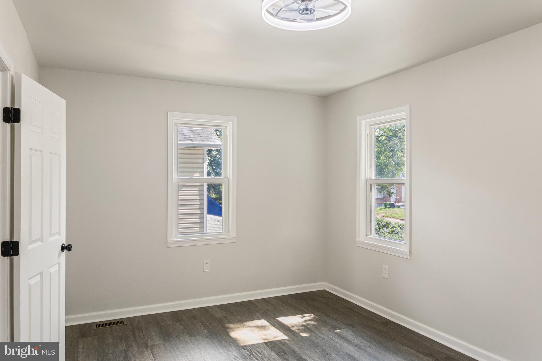 4042 6th Street Baltimore, MD 21225 - Photo 16 of 31 an empty room with a window