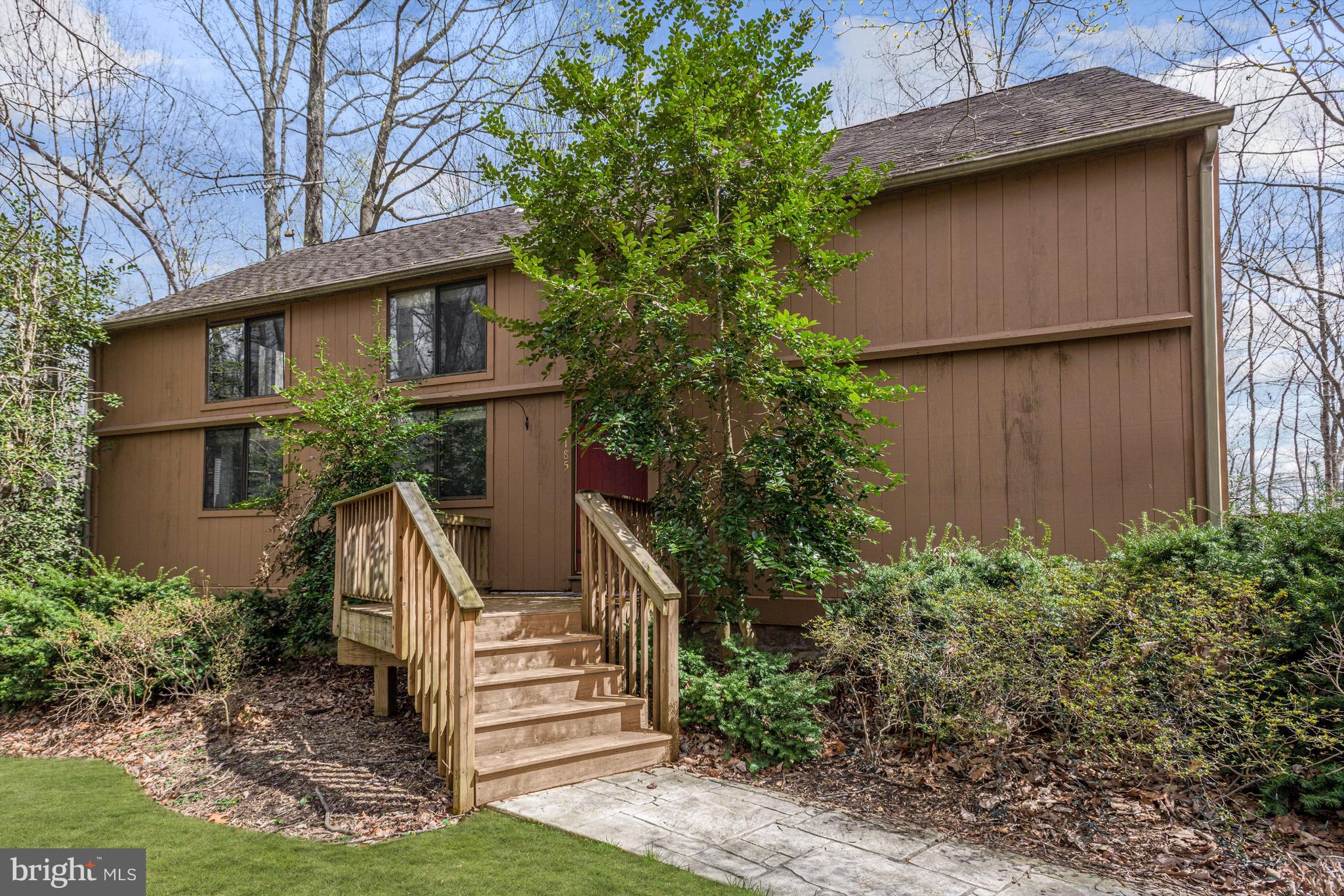 3185 Rolling Road Edgewater, MD 21037 - Photo 2 of 59 Welcome to 3185 Rolling Road!
