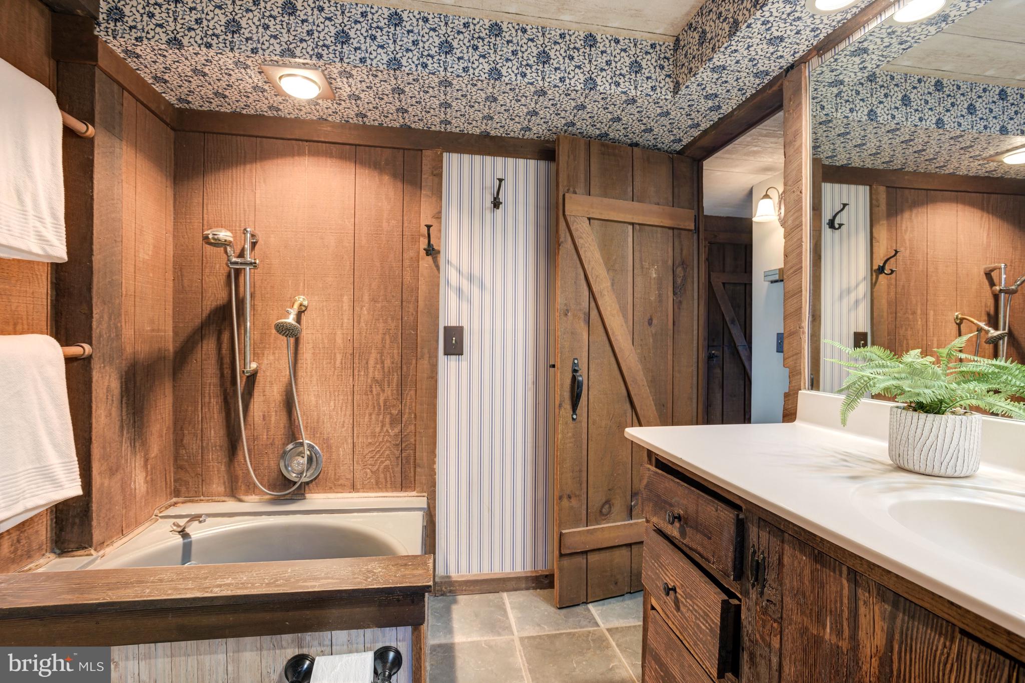 3185 Rolling Road Edgewater, MD 21037 - Photo 31 of 59 Primary Bathroom