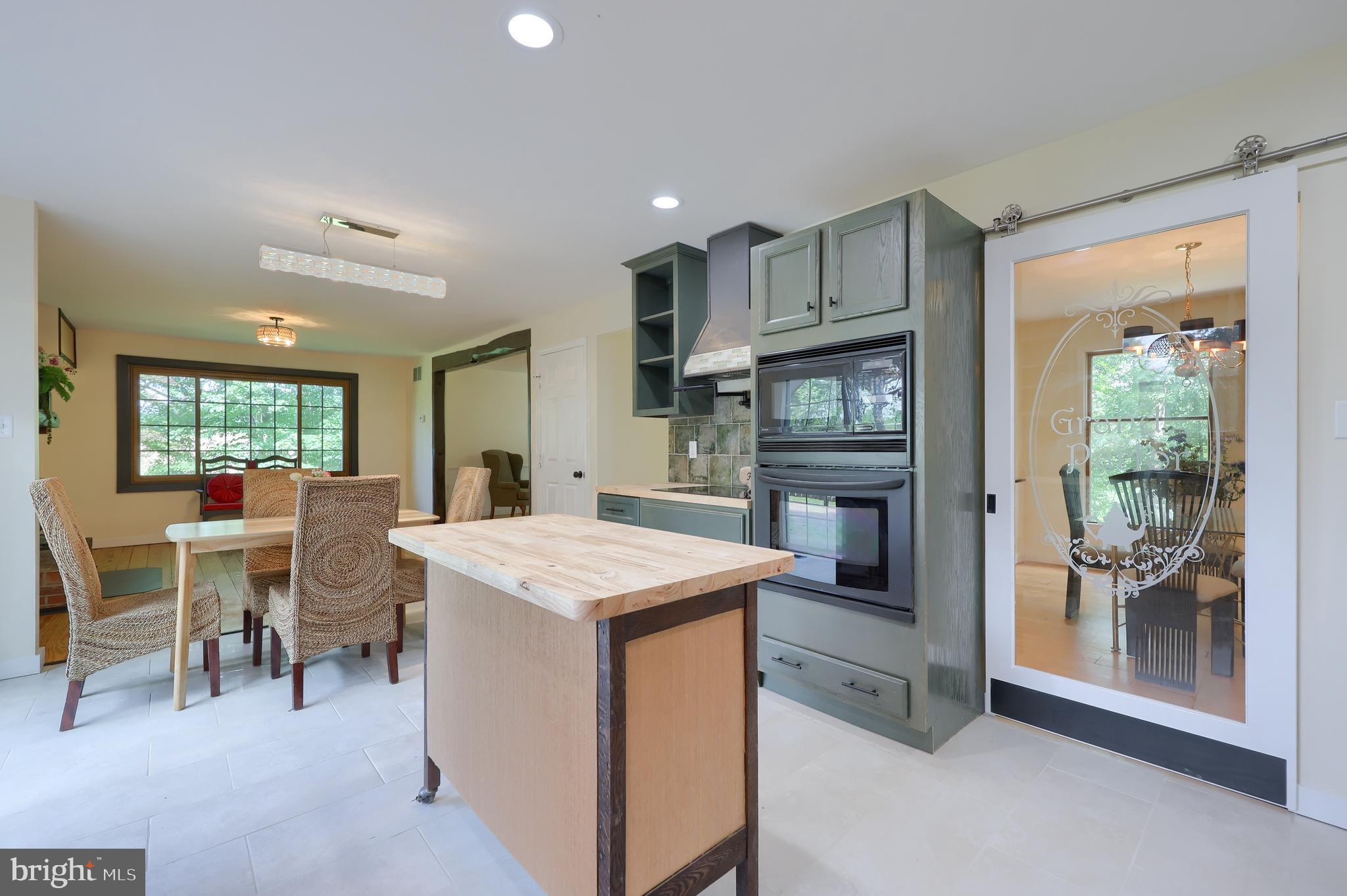 578 Cook Road Delta, PA 17314 - Photo 6 of 51 Gallery Image 6