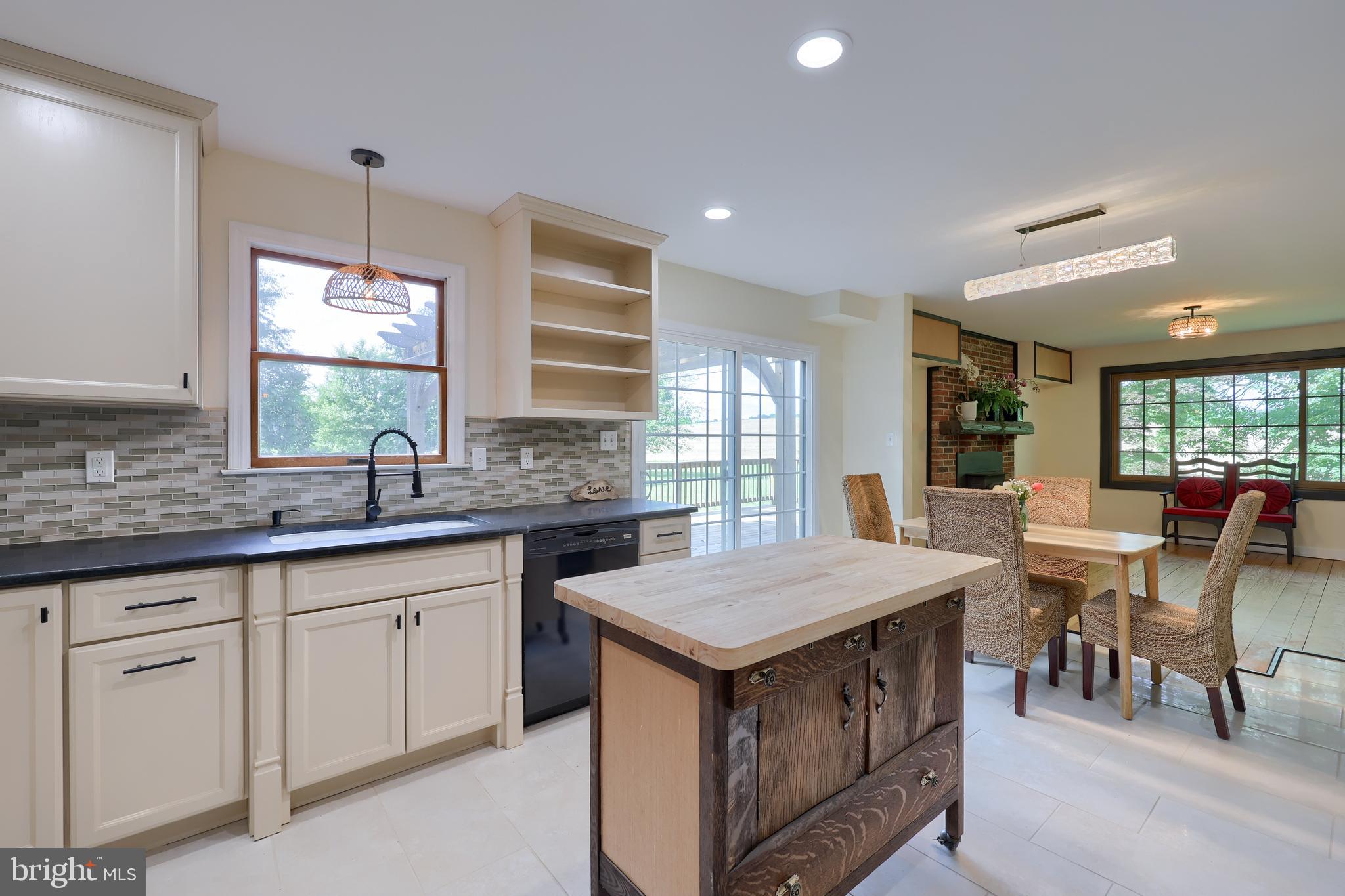 578 Cook Road Delta, PA 17314 - Photo 10 of 51 Gallery Image 10