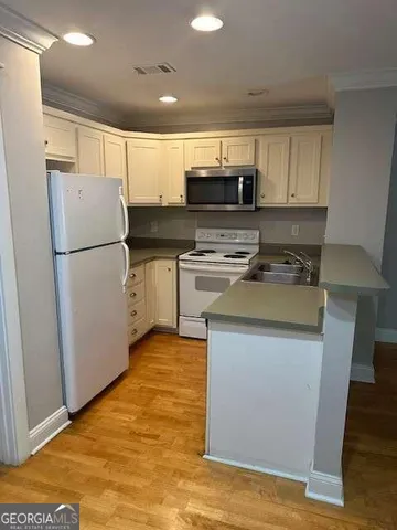 $309,500 | 490 South Barnett Shoals Road, Unit 431, Athens, GA 30605