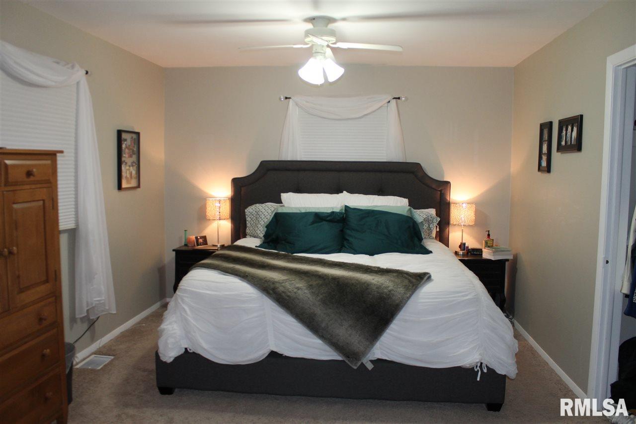 5324 North Ronald Road Peoria, IL 61614 - Photo 12 of 16 Gallery Image 12