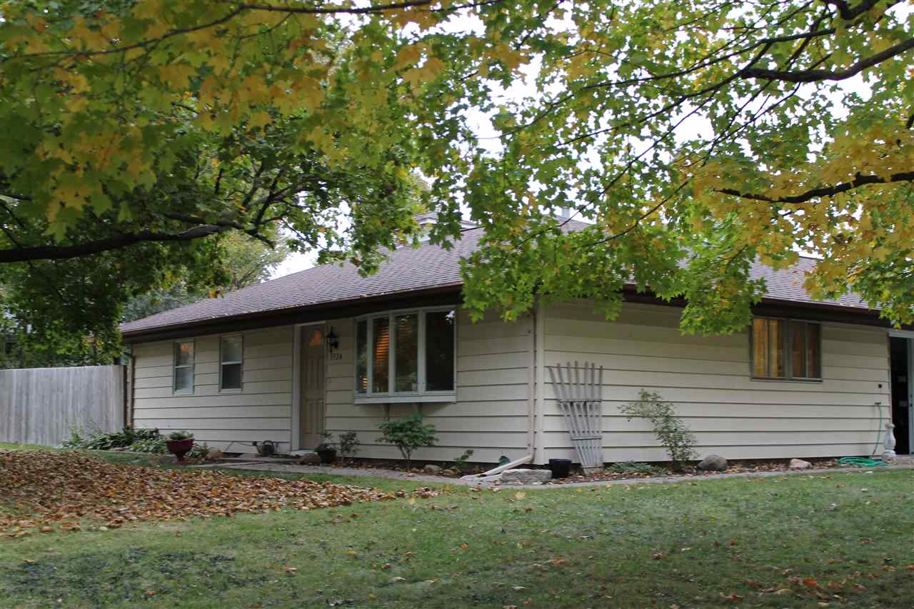 5324 North Ronald Road Peoria, IL 61614 - Photo 3 of 16 Gallery Image 3
