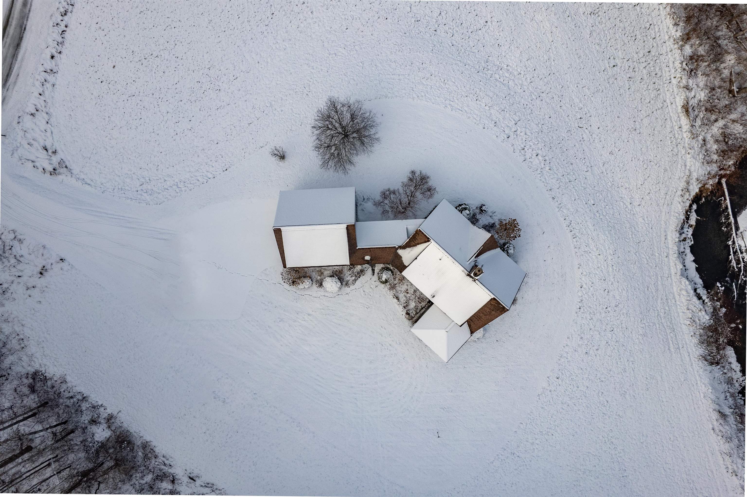 81 Roberts Road Woodstock, VT 05091 - Photo 33 of 38