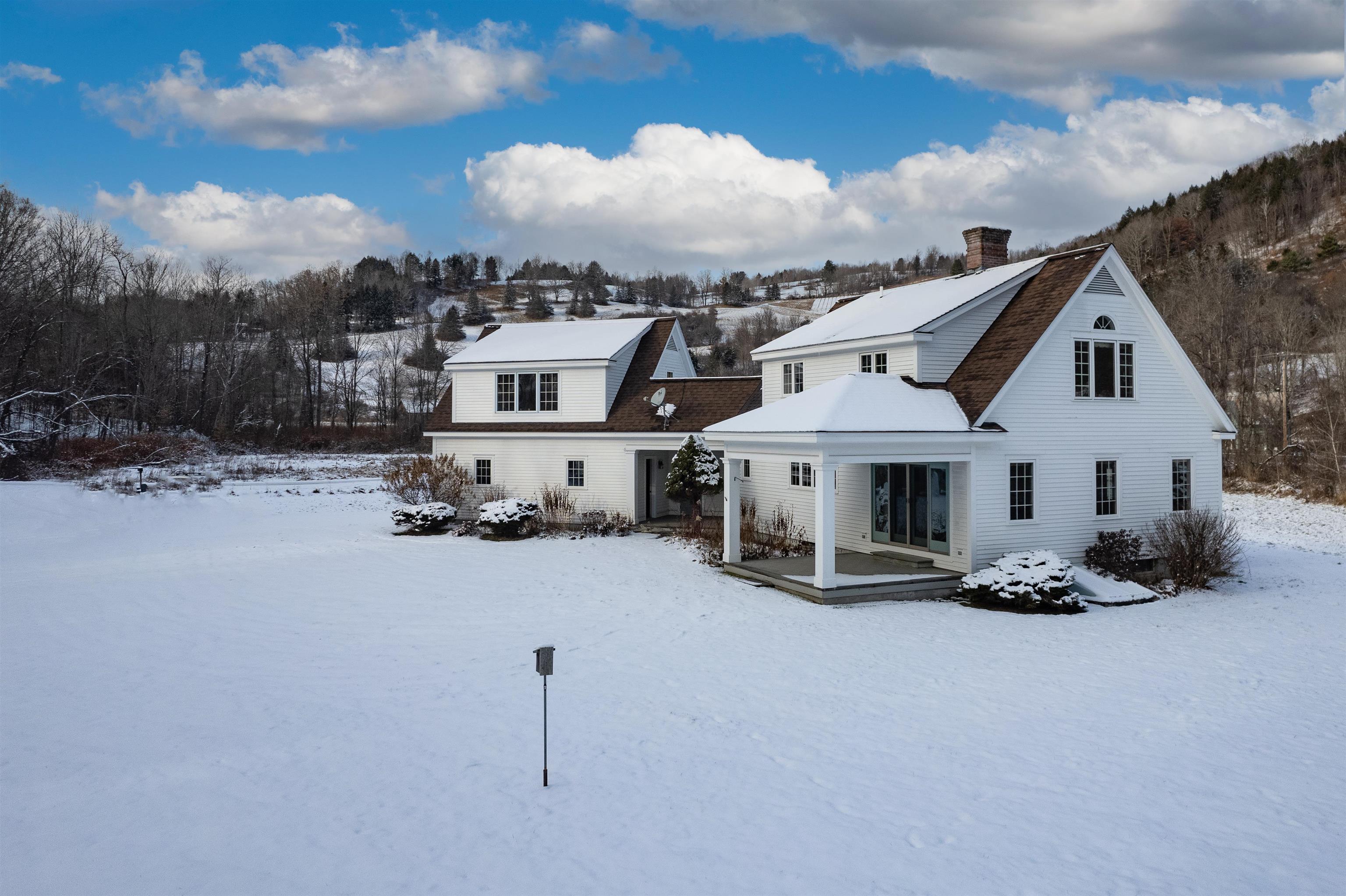 81 Roberts Road Woodstock, VT 05091 - Photo 6 of 38