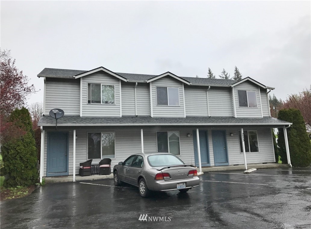 213 Cloverdale Road Kalama, WA 98625 - Photo 1 of 8 Gallery Image 1