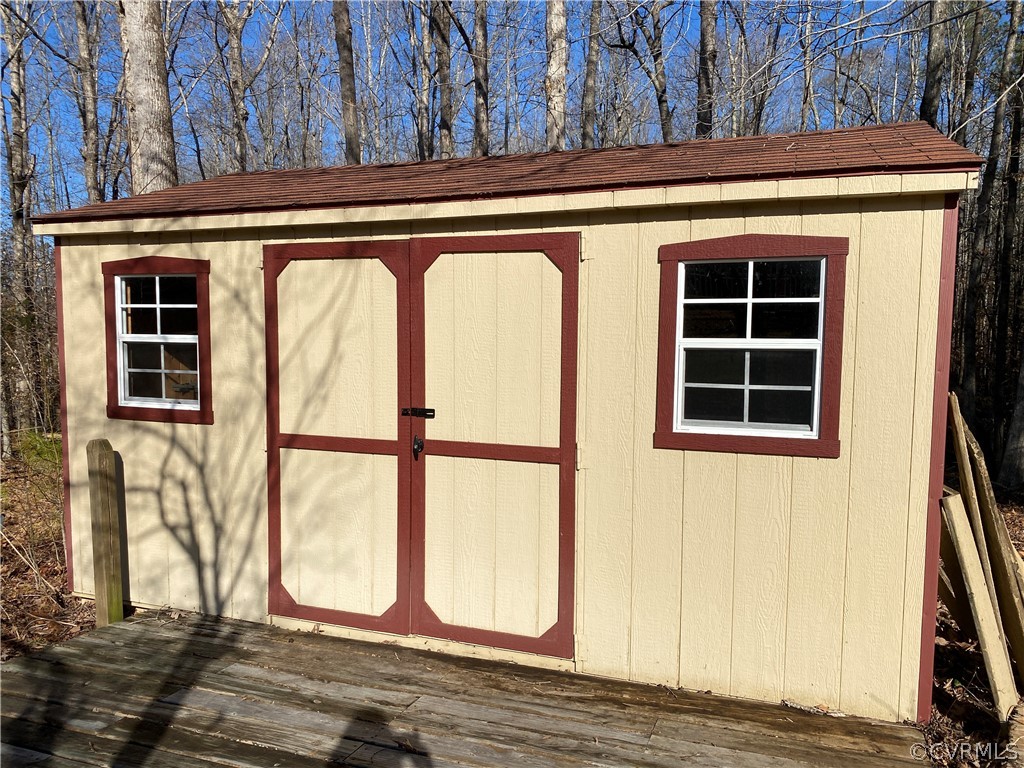 214 Beachcliff Road Blackstone, VA 23824 - Photo 21 of 40 Gallery Image 21