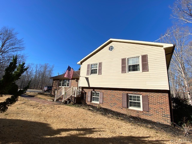 214 Beachcliff Road Blackstone, VA 23824 - Photo 3 of 40 Gallery Image 3