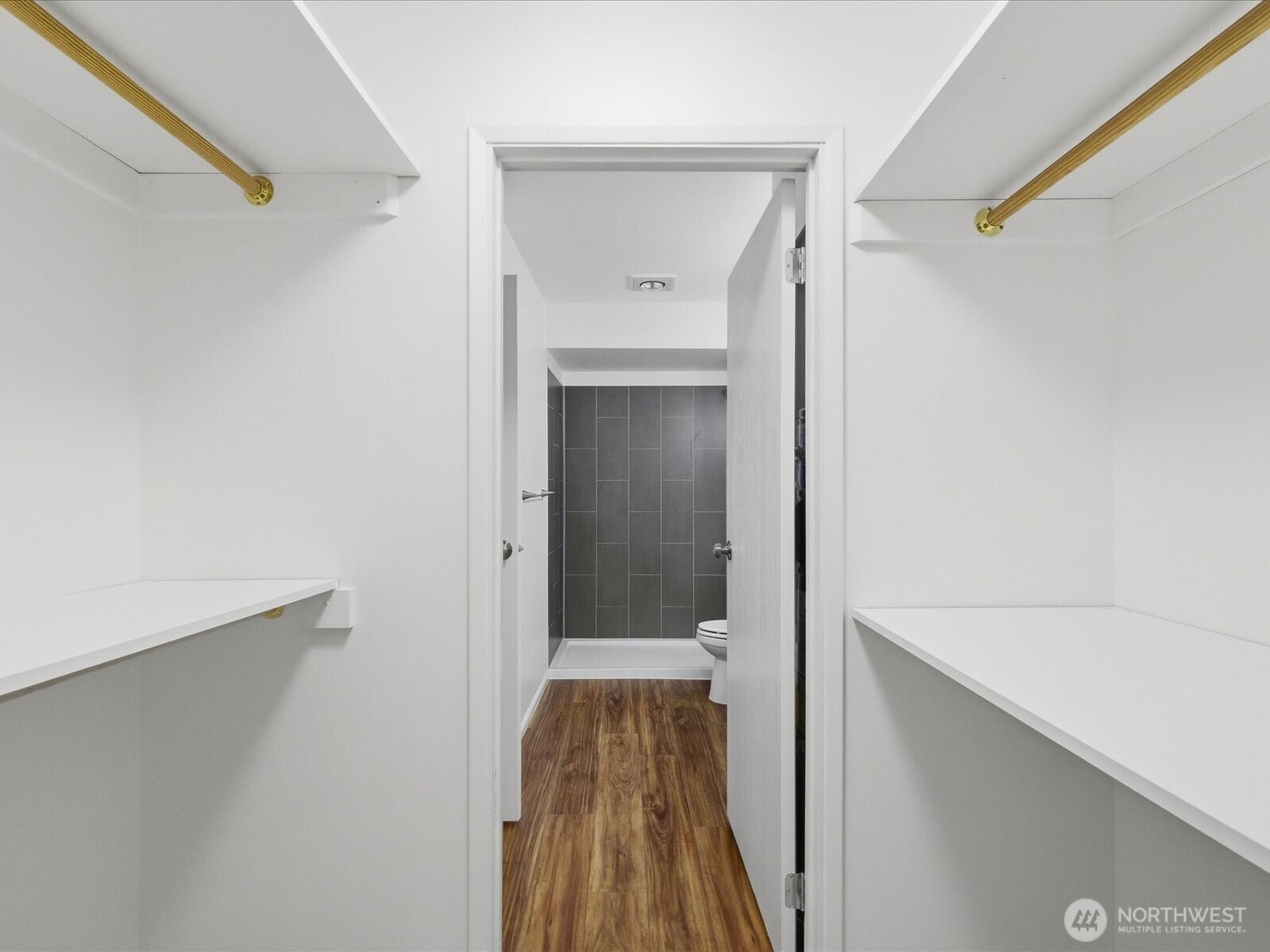 8835 166th Avenue Northeast, Unit D102 Redmond, WA 98052 - Photo 24 of 27 a view of a hallway