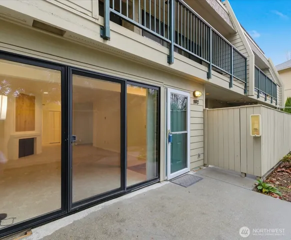 $339,500 | 8835 166th Avenue Northeast, Unit D102, Redmond, WA 98052