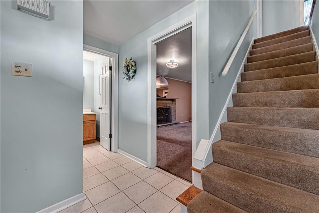 2422 Saunders Station Road Monroeville, PA 15146 - Photo 5 of 25 Gallery Image 5