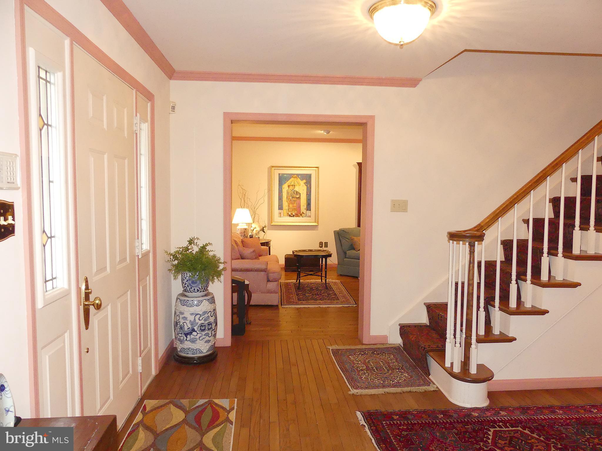 24 Fawn Drive Reading, PA 19607 - Photo 12 of 47 Foyer