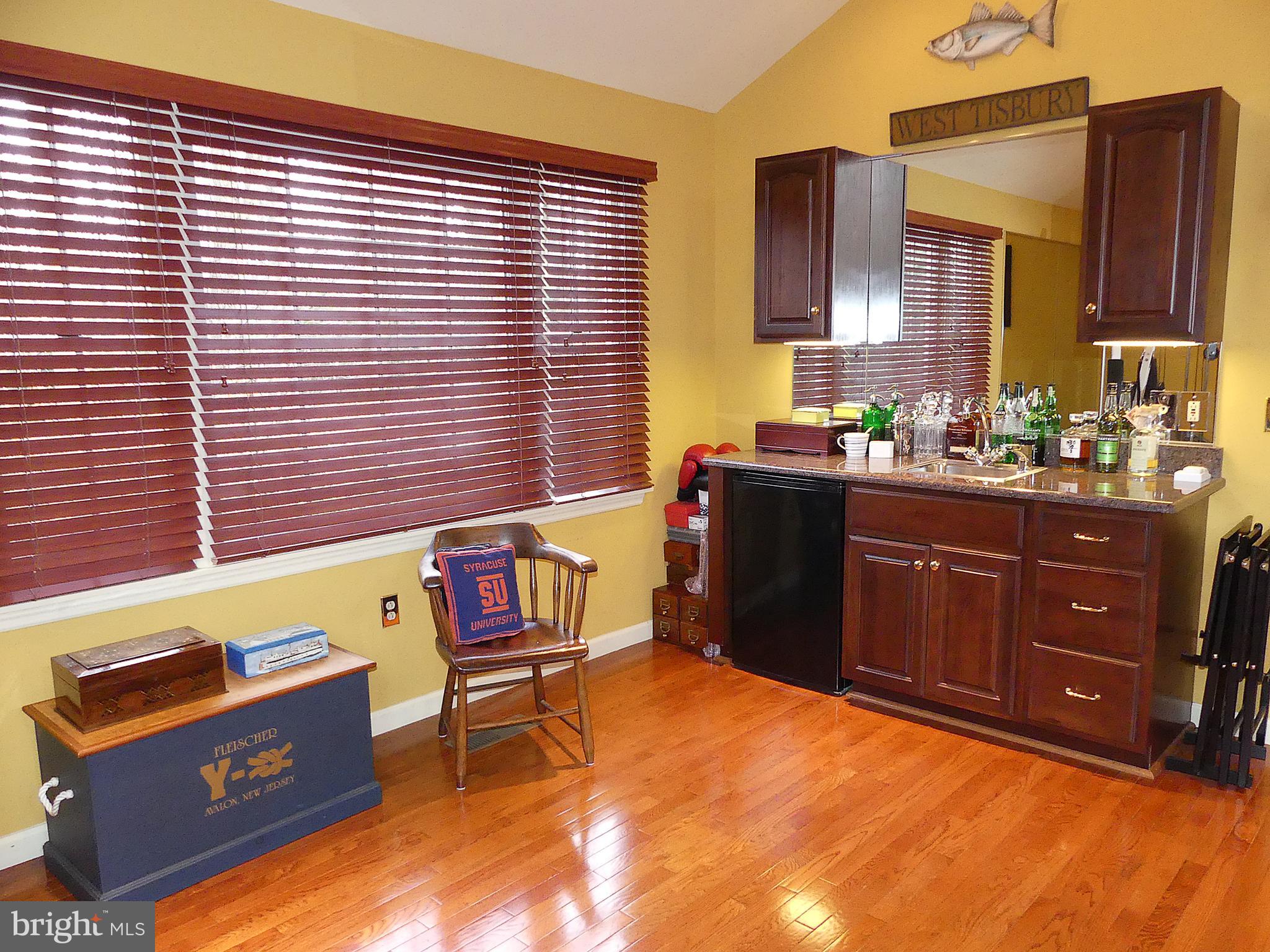 24 Fawn Drive Reading, PA 19607 - Photo 28 of 47 2nd Floor Family Room - Wet Bar