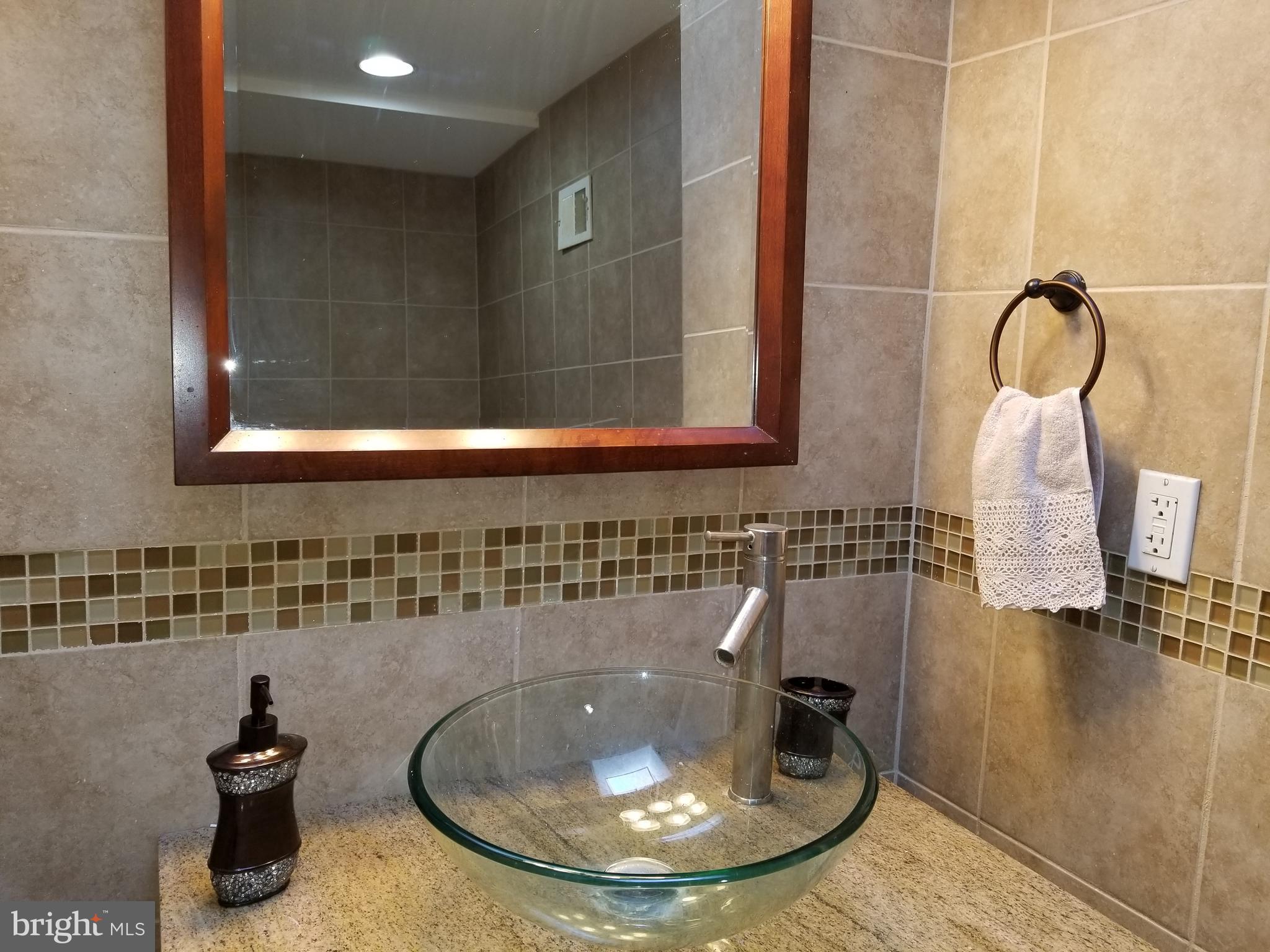 229 East Claremont Road Philadelphia, PA 19120 - Photo 37 of 66 Hall Bathroom