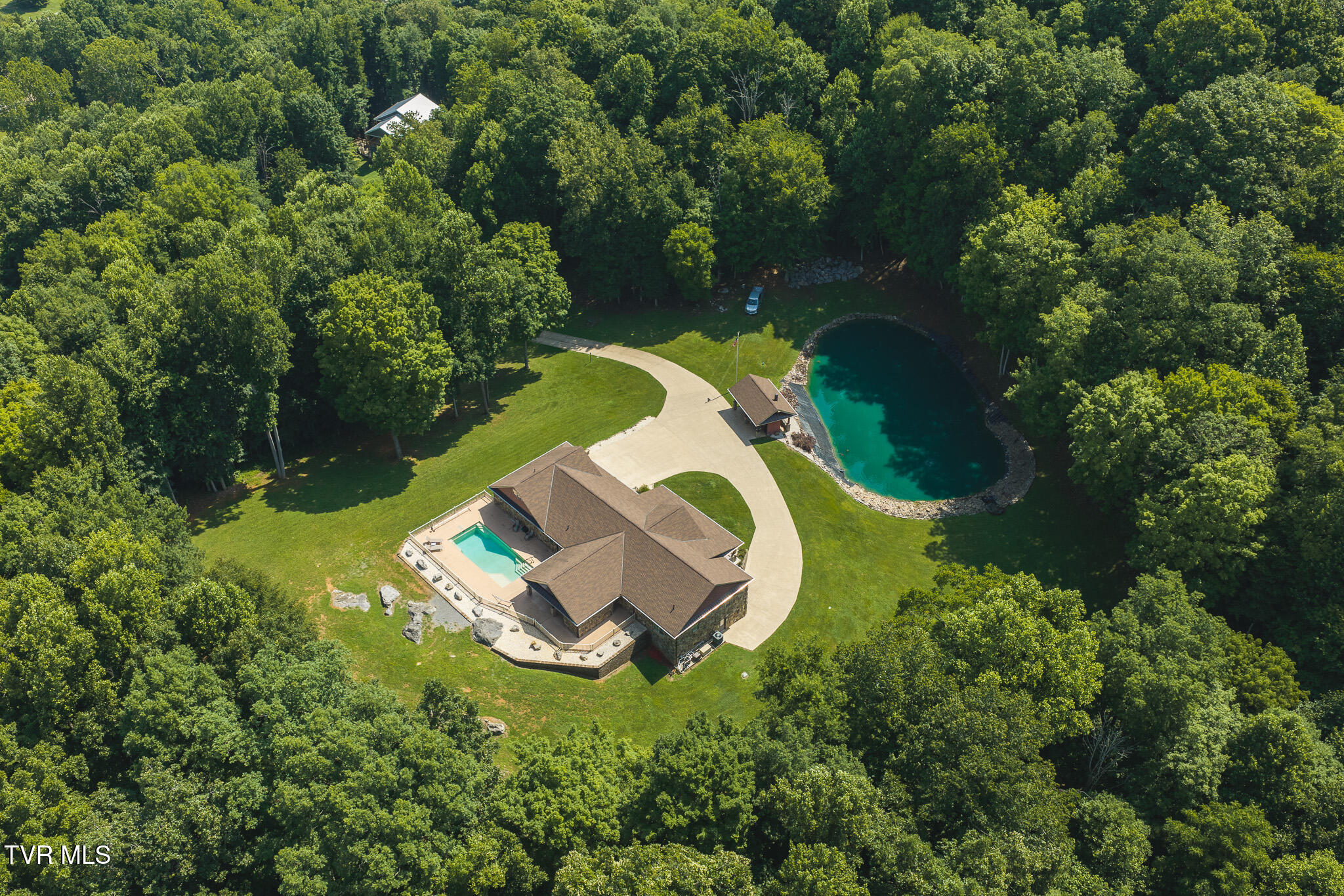 167 Tailwater Road Bluff City, TN 37618 - Photo 3 of 51 3