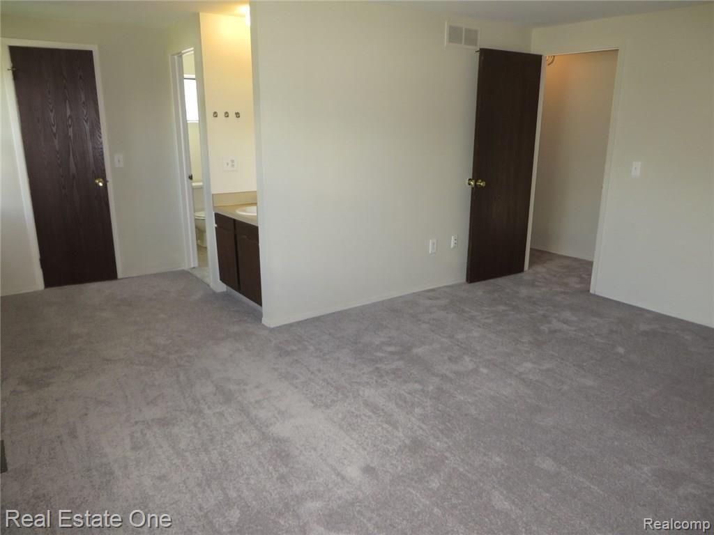 1629 Dancer Drive Rochester Hills, MI 48307 - Photo 17 of 28